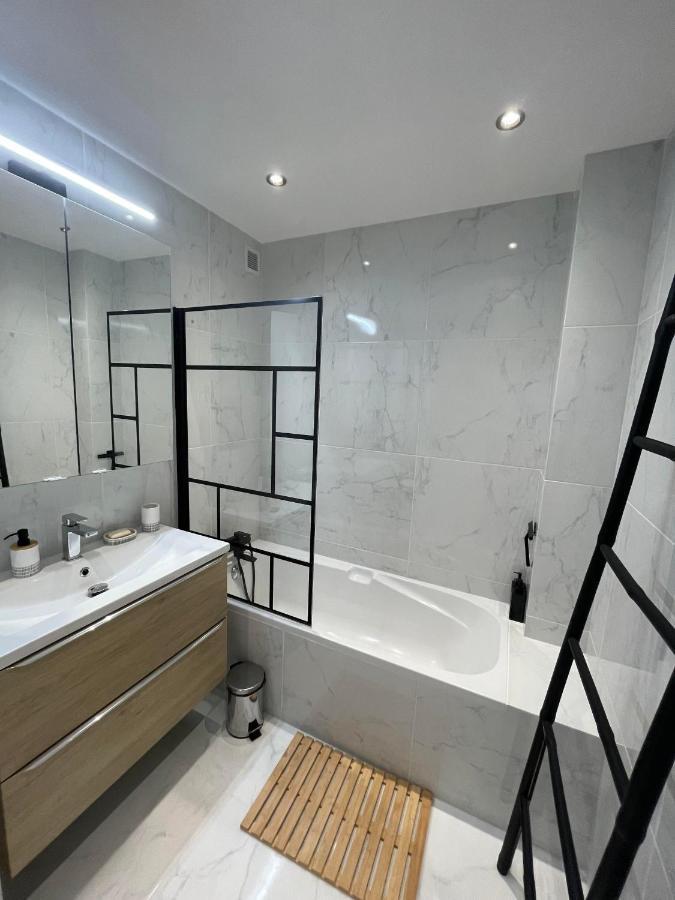 Comfortable Apartment With Parking - Antibes Riviera Luaran gambar