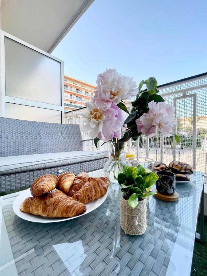 Comfortable Apartment With Parking - Antibes Riviera Luaran gambar