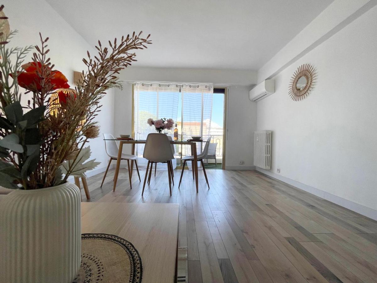 Comfortable Apartment With Parking - Antibes Riviera Luaran gambar